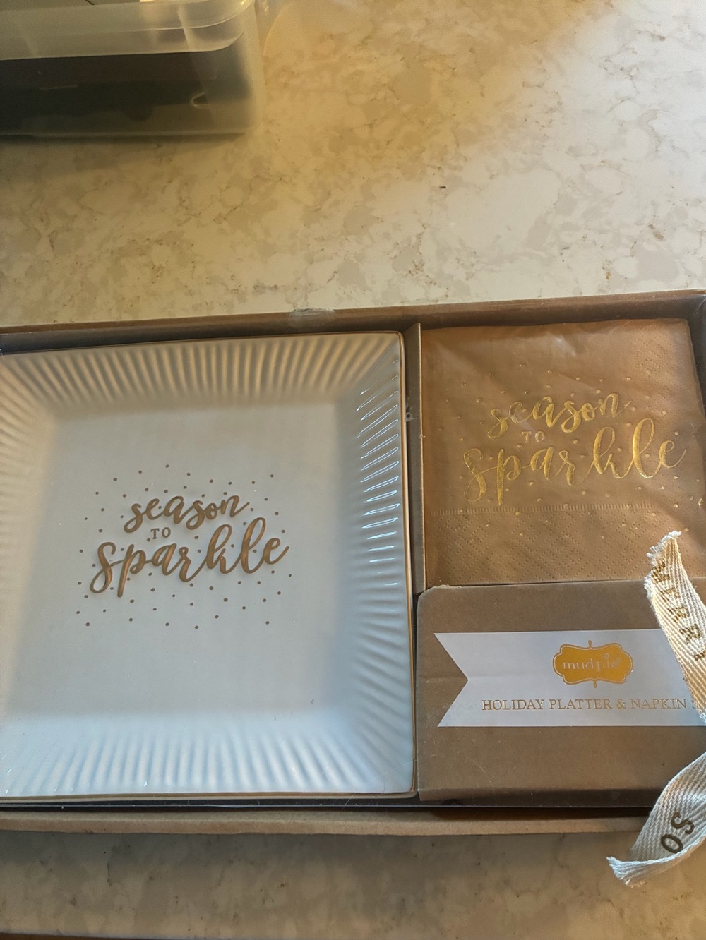 Mud Pie White/Gold Platter& Gold Script Paper Napkins